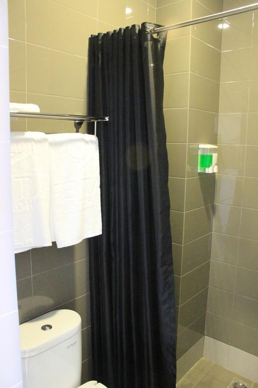 Eatern Hotel Batam Экстерьер фото